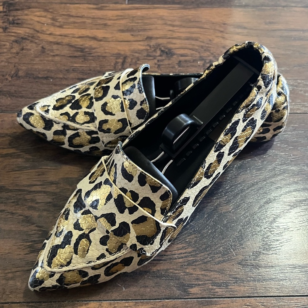 Flats - Picture 10 of 10